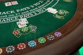 Hot Pot slot reel display with symbol combinations highlighted
